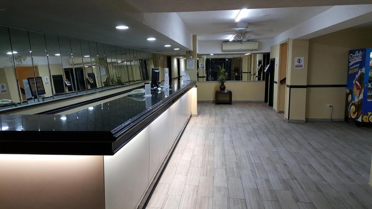Hotel Roma Matamoros Kültér fotó